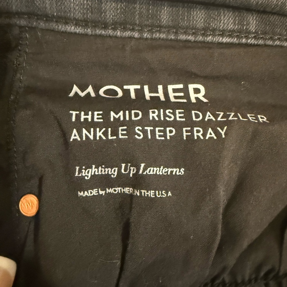 Mother Denim the Mid Rise Dazzler Ankle Step Fray Black Straight-Leg Jeans - Picture 5 of 8